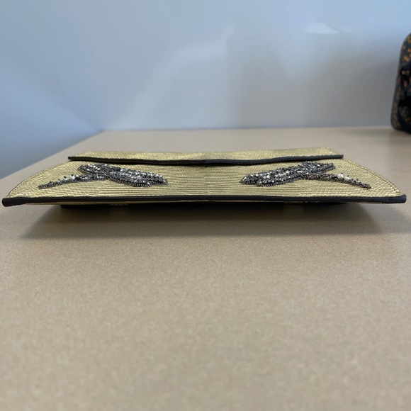 Gucci Gold Laminated Lizard Clutch w/ Crystal Dragonfly Embellishments-Preloved - Picture 6 of 14